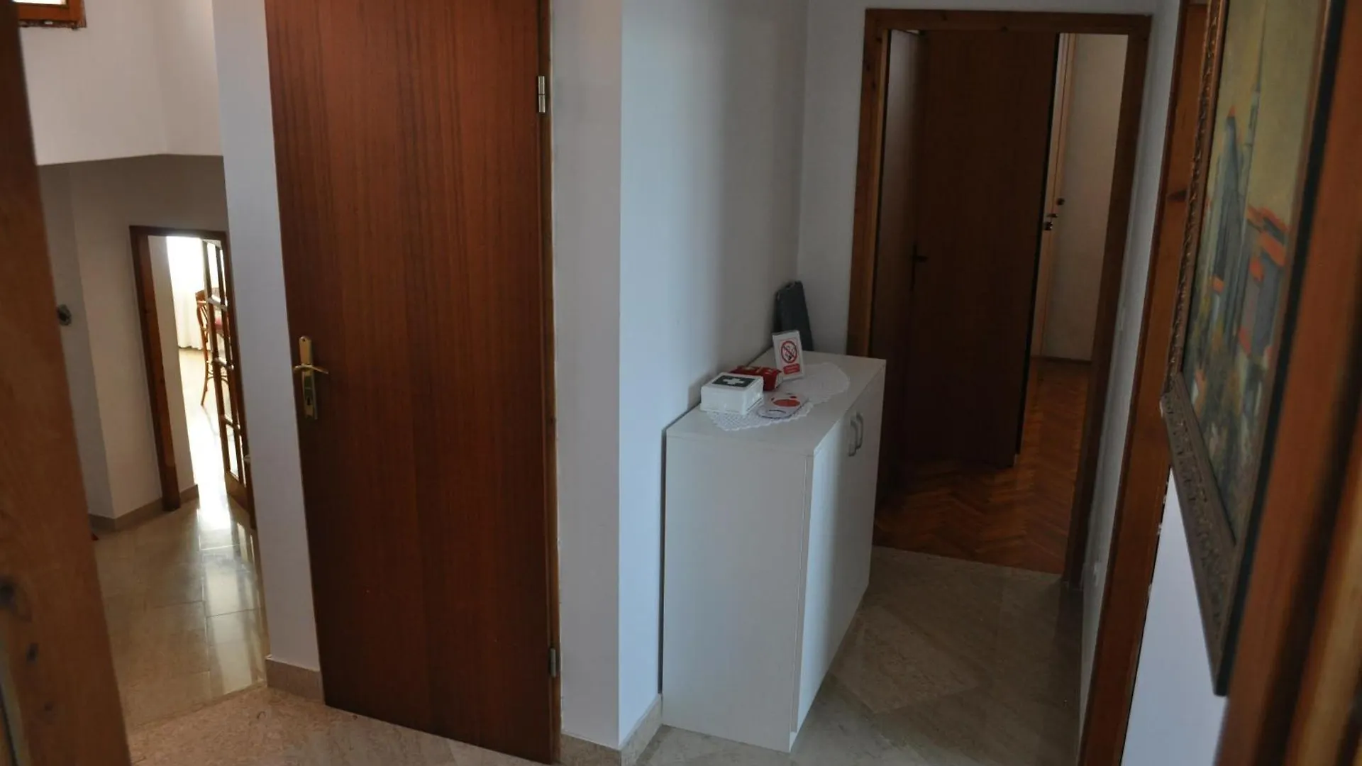 Apartman Ostrea *** Bale 0*,  Croatia